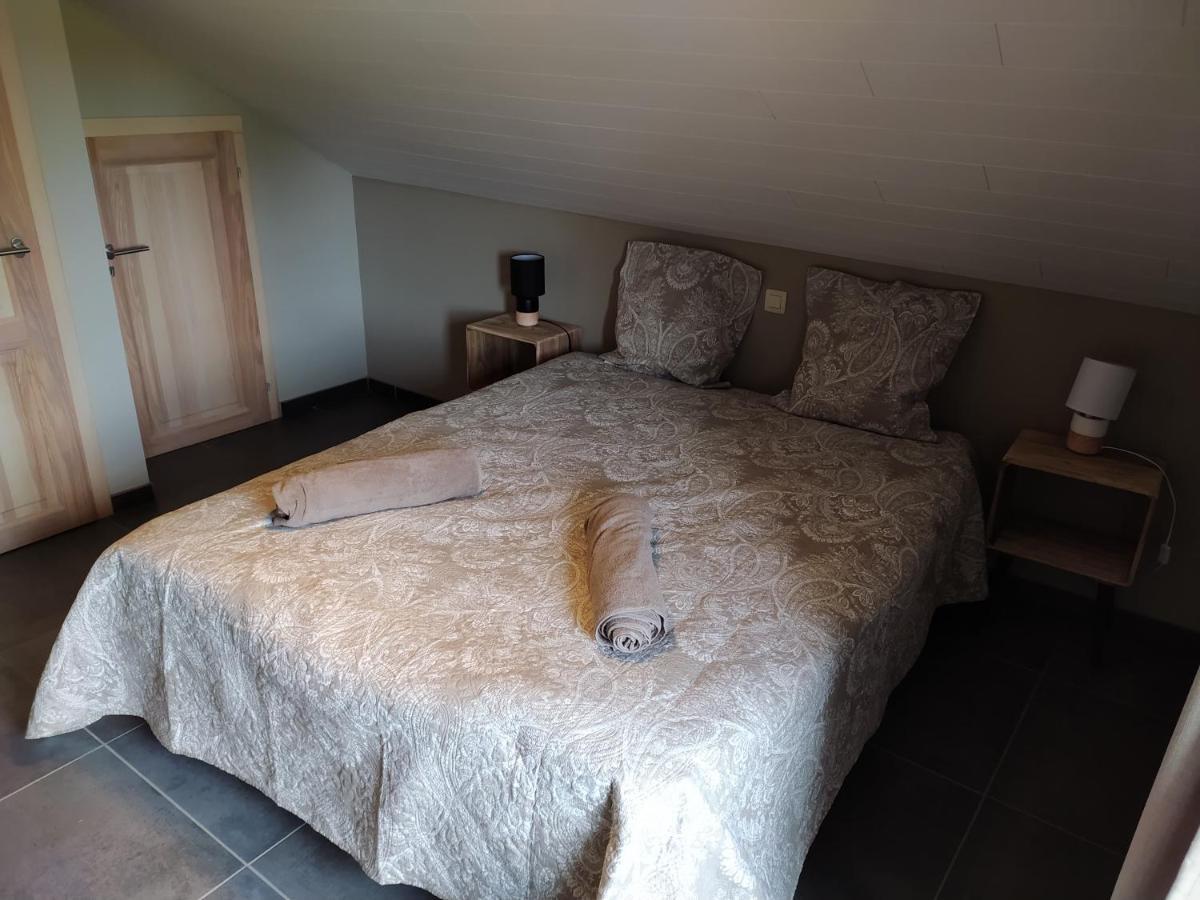 Gite De Charme Rosardenne Vaux-sur-Sure Exterior foto